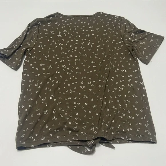 Small Only floral TieFront t-shirt - Picture 6 of 6